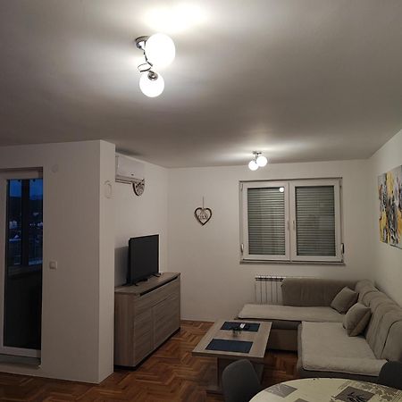 S&D Apartman Lukavica ภายนอก รูปภาพ